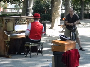 Music in the Retiro on a Sunday afternoon.