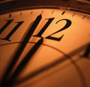 last-one-clock-midnight-no-shows-clock1