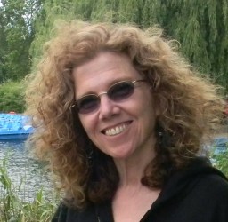 0529 Amy in Regent's Park Close up crop